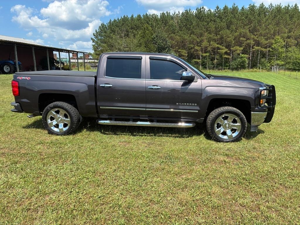 Chevrolet Silverado 1500 4WD Crew Cab 143.5" LTZ w/1LZ 2015