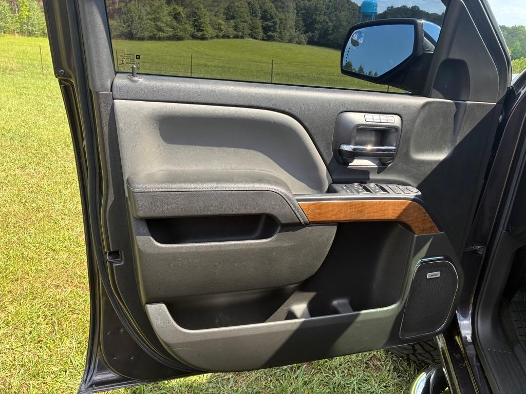 Chevrolet Silverado 1500 4WD Crew Cab 143.5" LTZ w/1LZ 2015