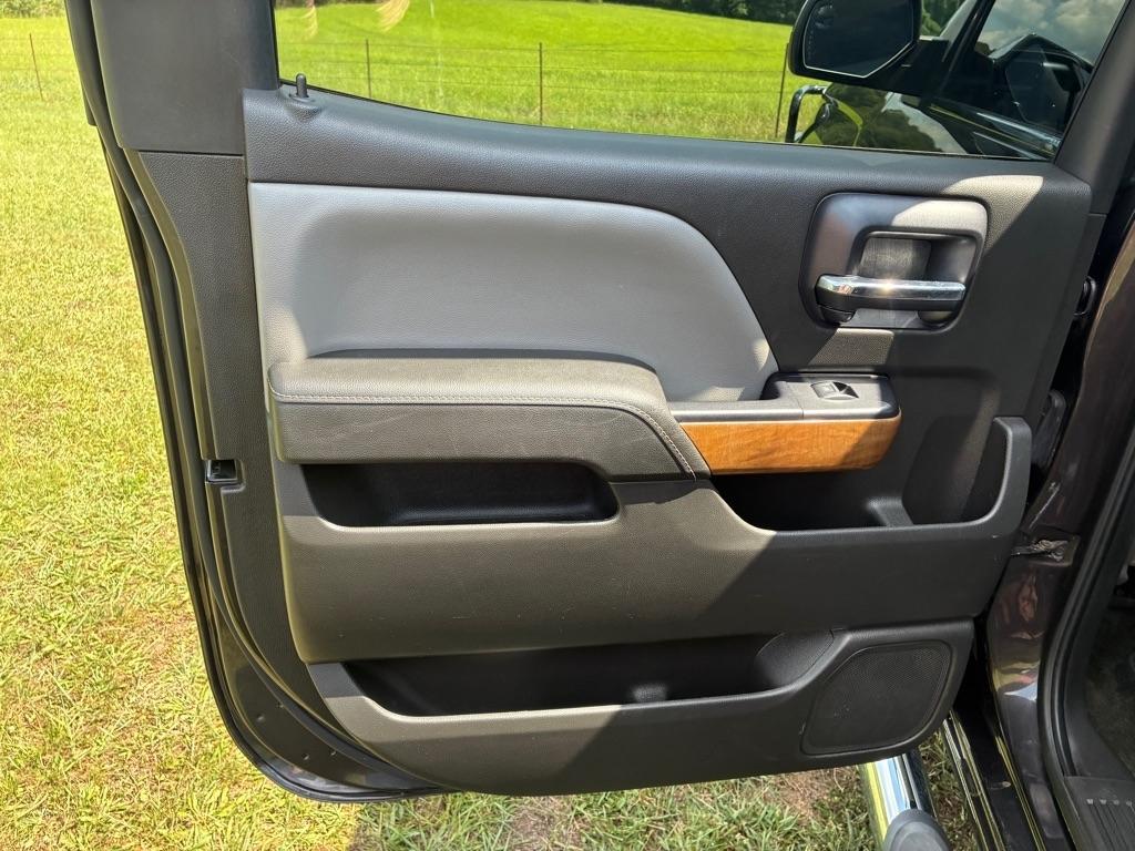 Chevrolet Silverado 1500 4WD Crew Cab 143.5" LTZ w/1LZ 2015