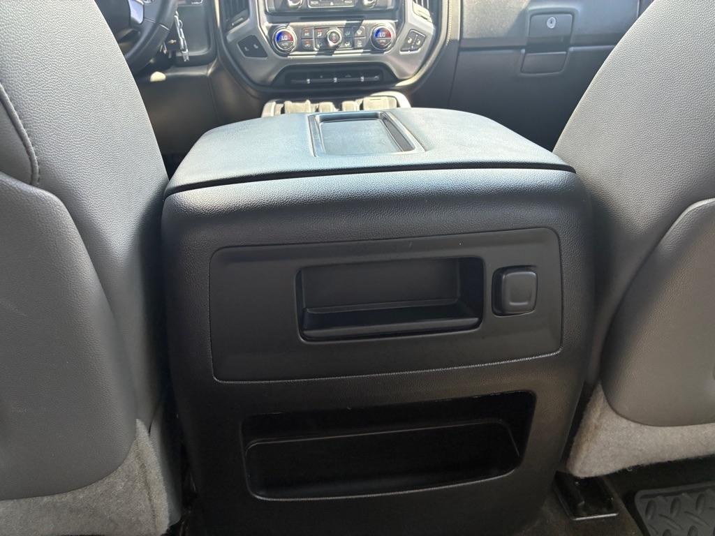 Chevrolet Silverado 1500 4WD Crew Cab 143.5" LTZ w/1LZ 2015