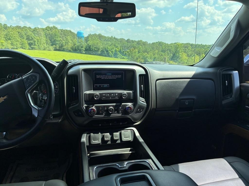 Chevrolet Silverado 1500 4WD Crew Cab 143.5" LTZ w/1LZ 2015