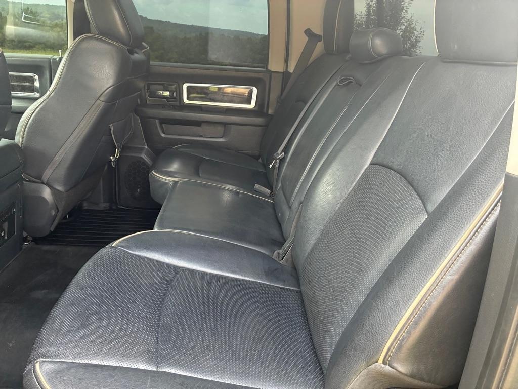 RAM 1500 2WD Crew Cab 140.5" Laramie Limited Edition 2012