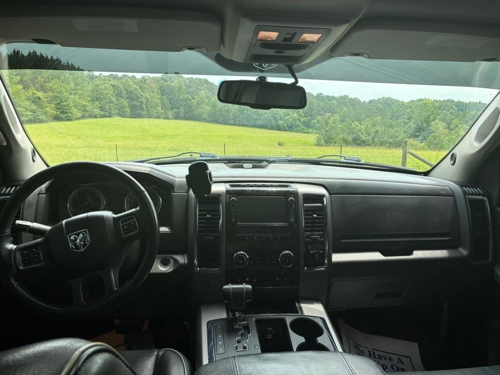 RAM 1500 2WD Crew Cab 140.5" Laramie Limited Edition 2012