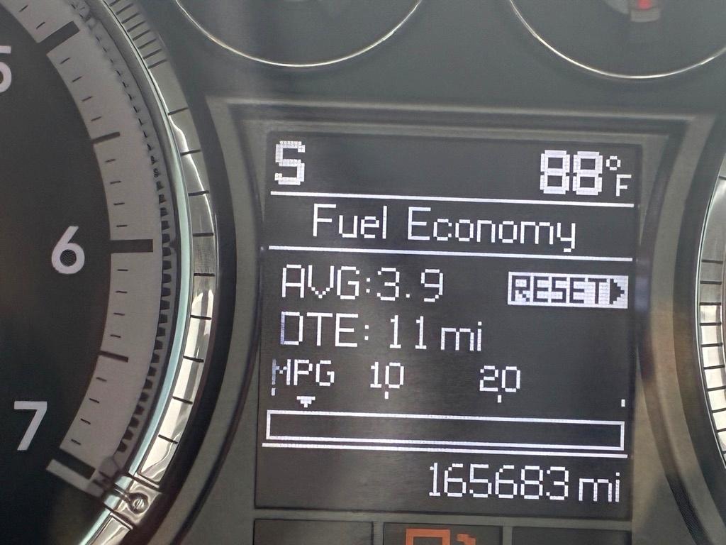 RAM 1500 2WD Crew Cab 140.5" Laramie Limited Edition 2012