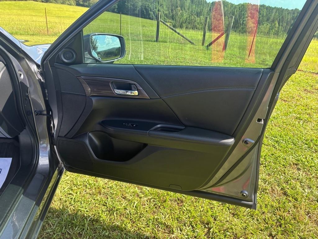 Honda Accord Sedan EX CVT w/Honda Sensing 2017