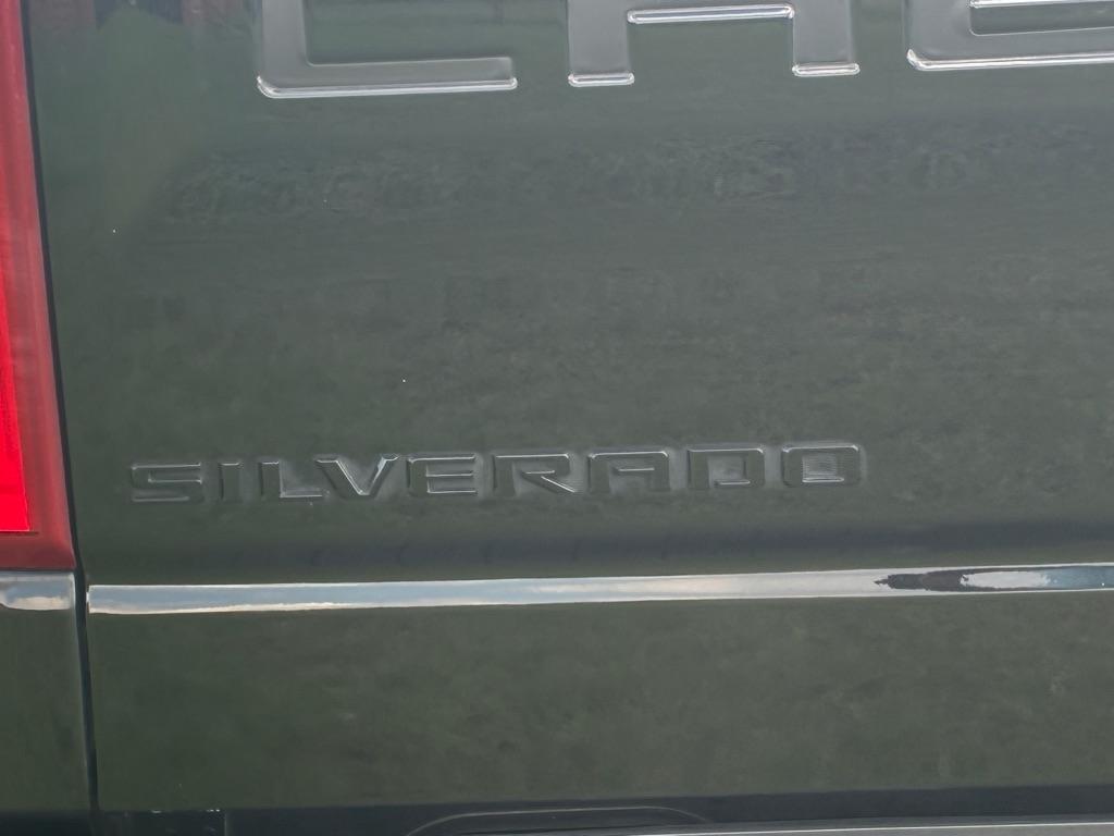 Chevrolet Silverado 1500 4WD Crew Cab 147" RST 2023