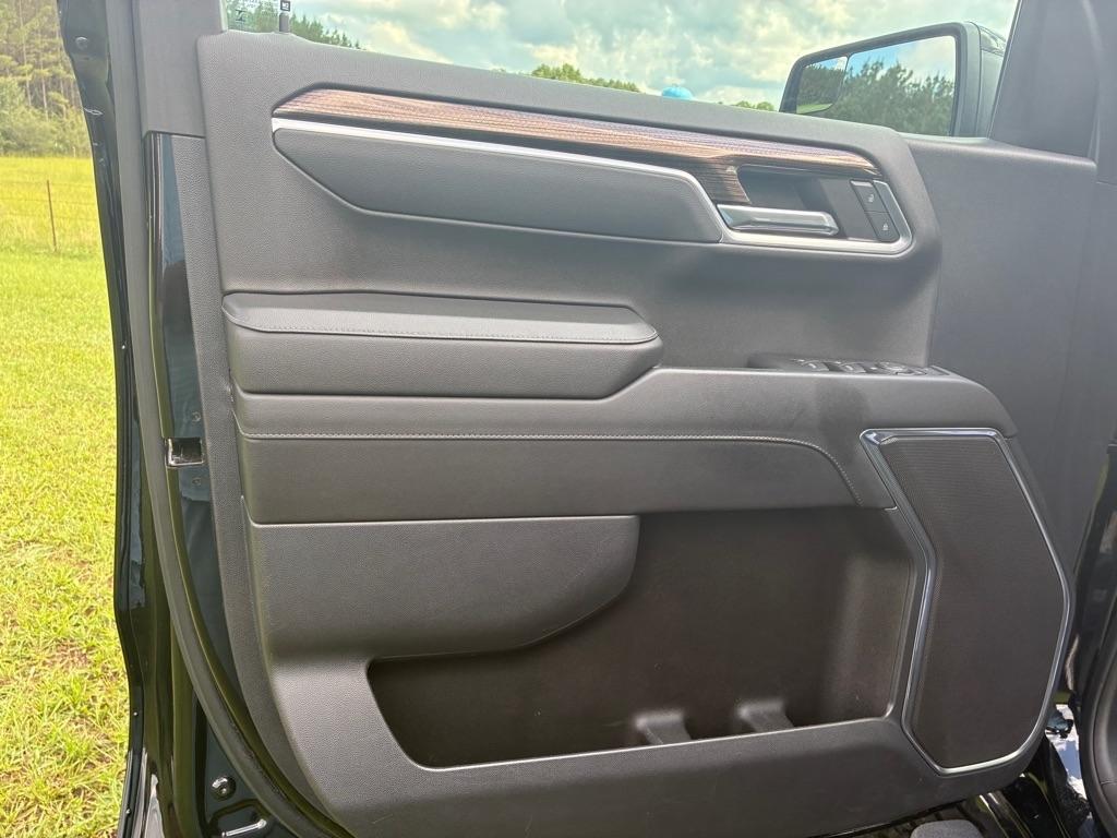Chevrolet Silverado 1500 4WD Crew Cab 147" RST 2023