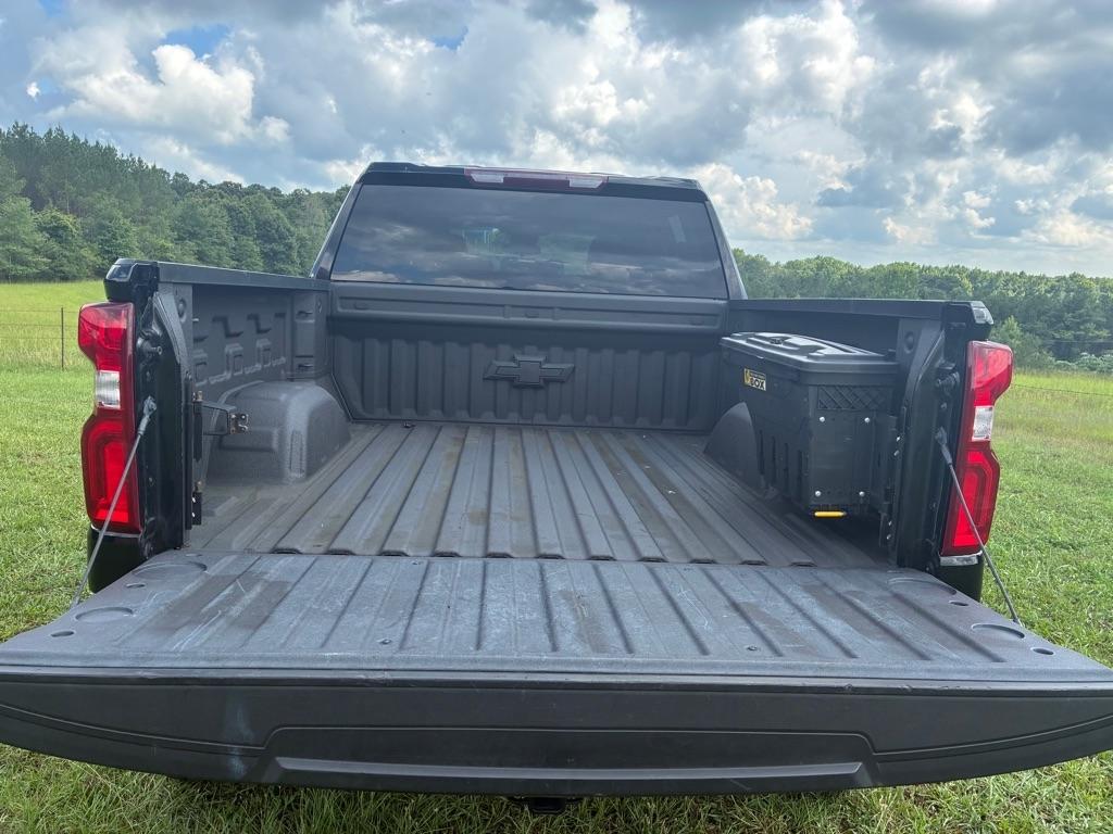Chevrolet Silverado 1500 4WD Crew Cab 147" RST 2023