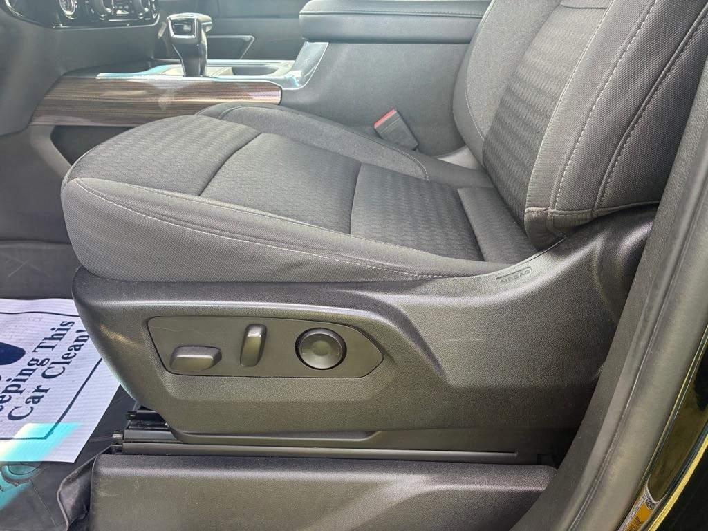 Chevrolet Silverado 1500 4WD Crew Cab 147" RST 2023