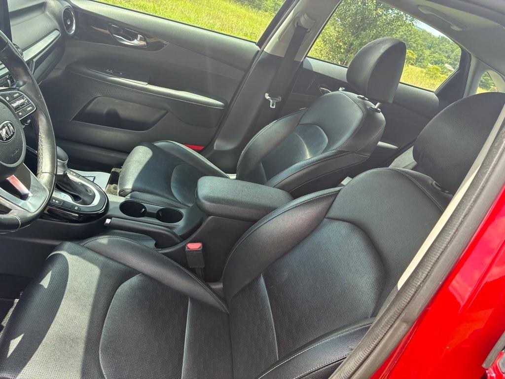 Kia Forte EX IVT 2021