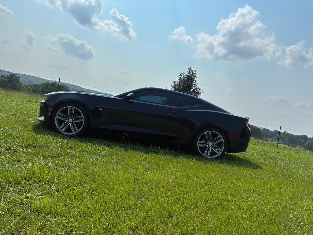 Chevrolet Camaro 2dr Cpe 1LT 2017