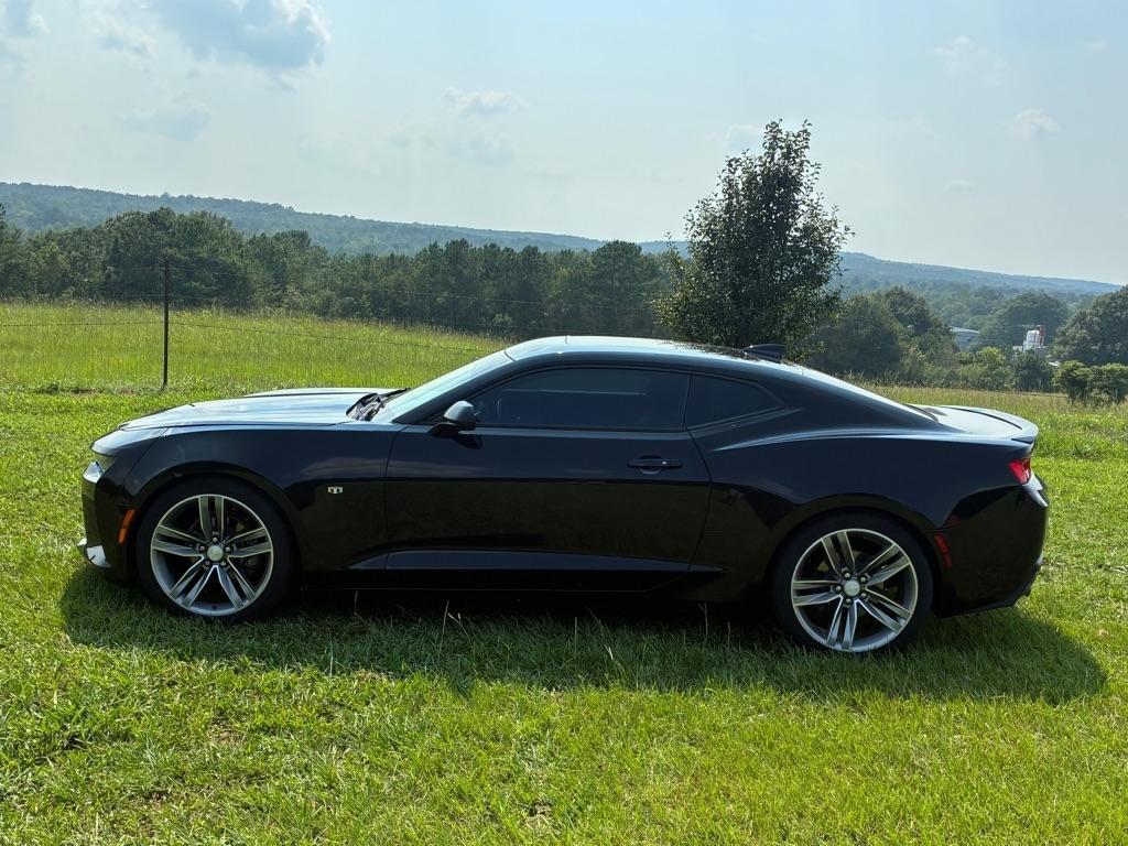 Chevrolet Camaro 2dr Cpe 1LT 2017