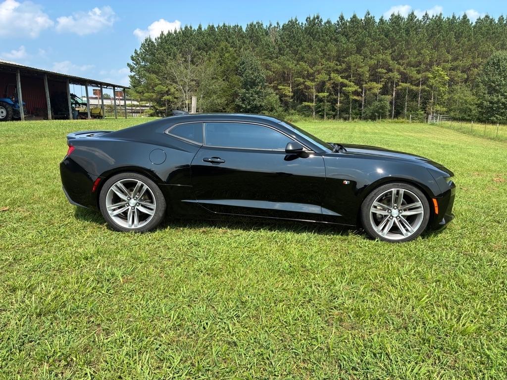 Chevrolet Camaro 2dr Cpe 1LT 2017