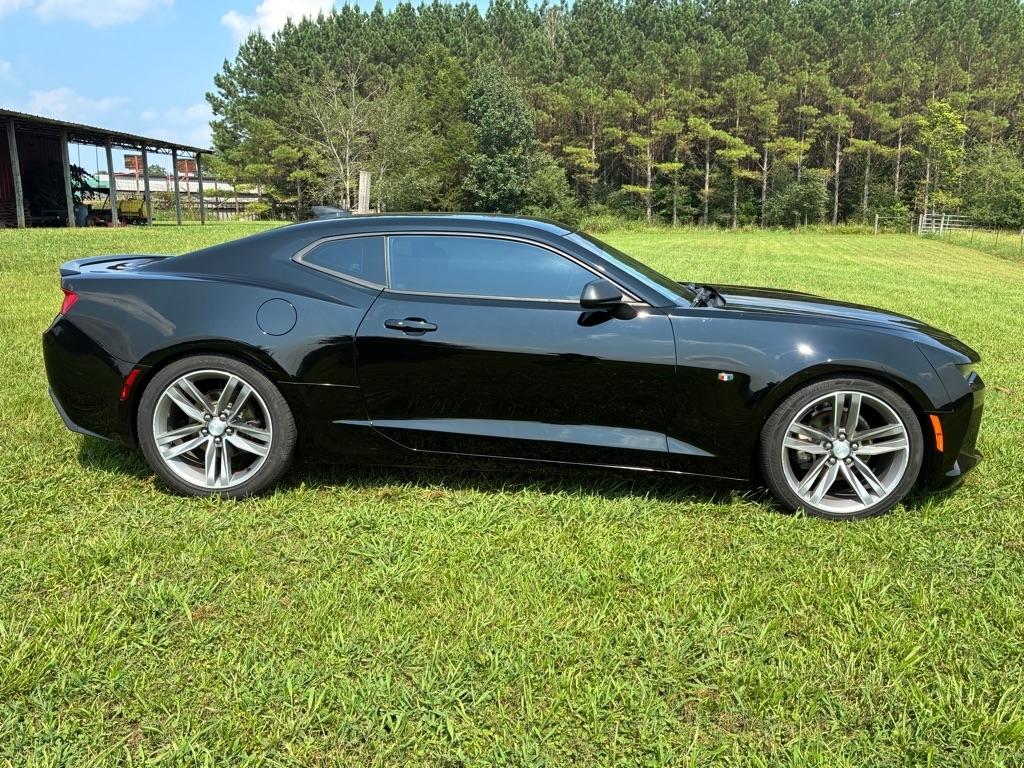 Chevrolet Camaro 2dr Cpe 1LT 2017