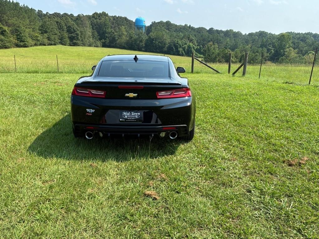Chevrolet Camaro 2dr Cpe 1LT 2017