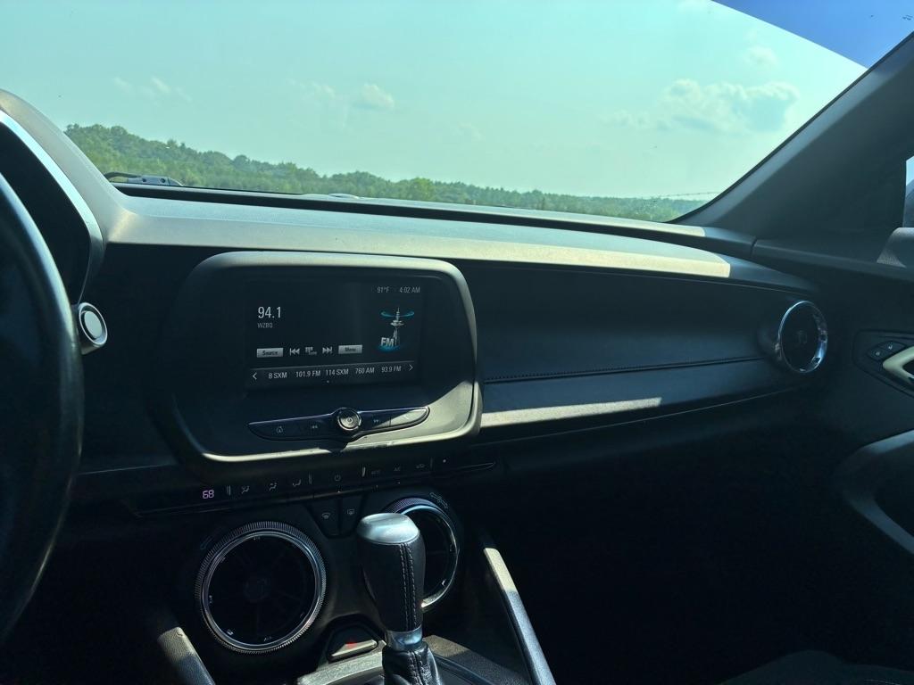 Chevrolet Camaro 2dr Cpe 1LT 2017