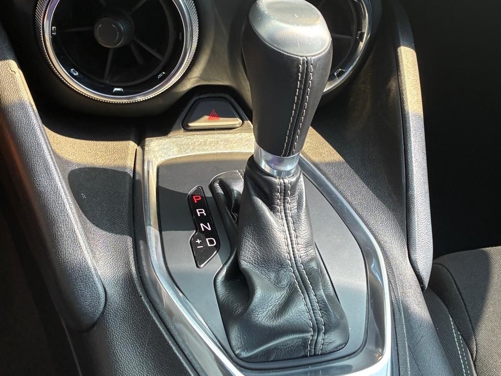 Chevrolet Camaro 2dr Cpe 1LT 2017