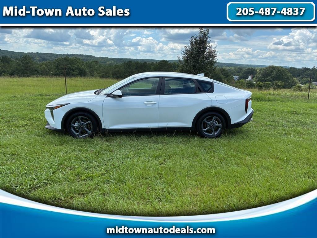 2025 Kia K4 LXS FWD