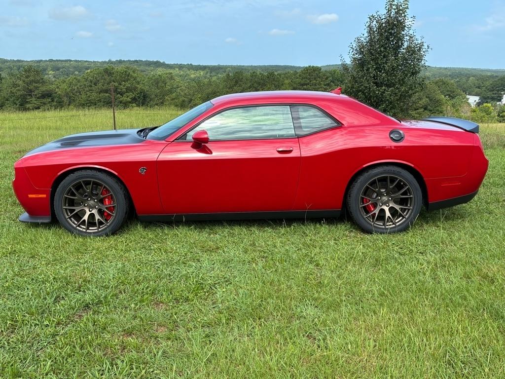 Dodge Challenger 2dr Cpe SRT Hellcat 2016