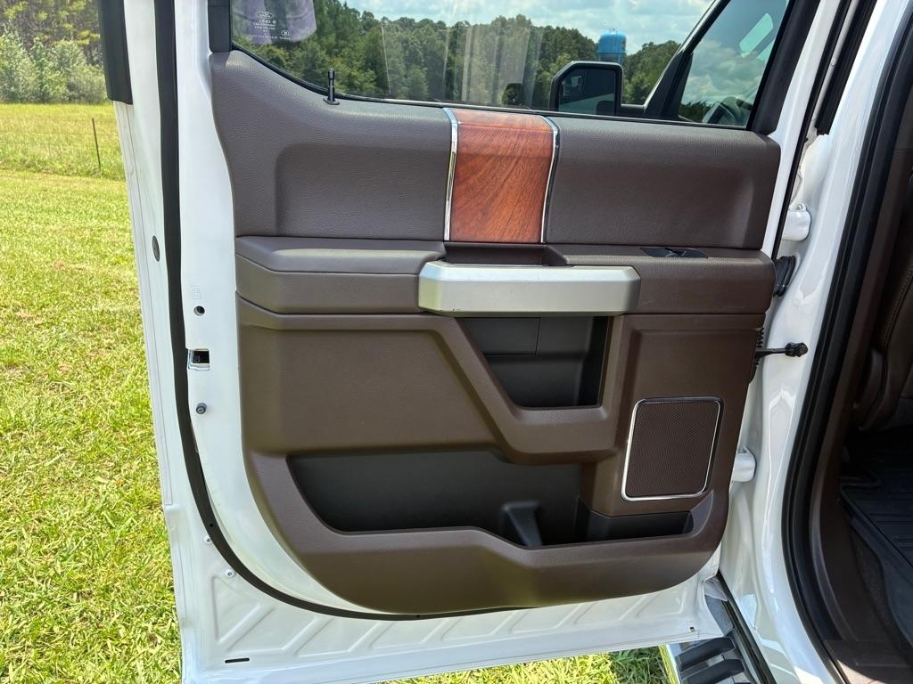 Ford F-150 4WD SuperCrew 139" King Ranch 2018