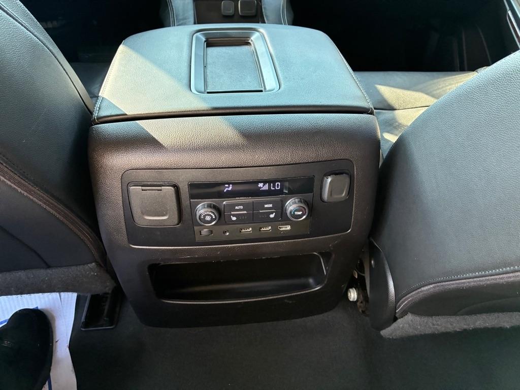 GMC Yukon 2WD 4dr SLT 2019