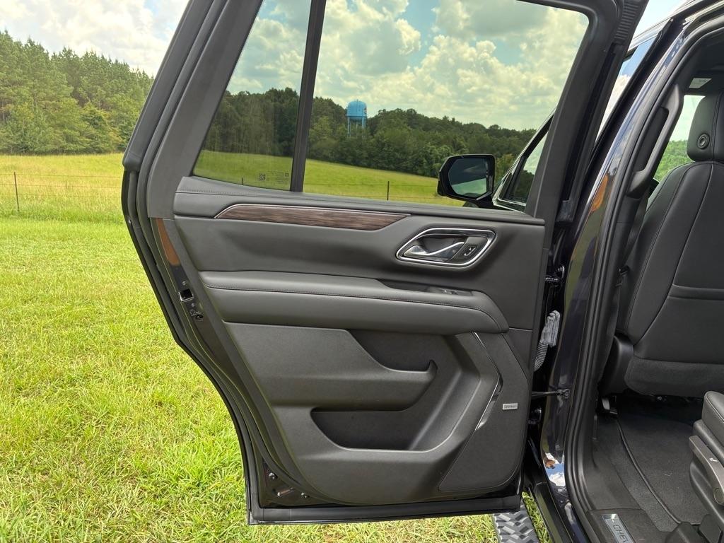Chevrolet Tahoe 4WD 4dr Z71 2023
