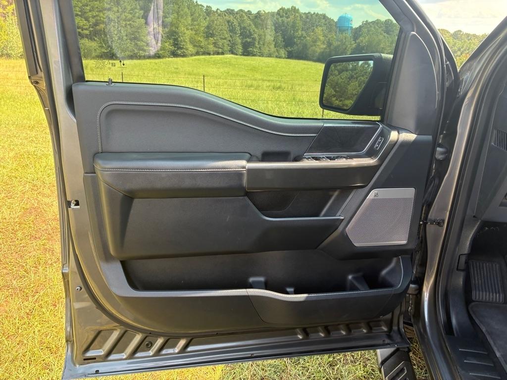 Ford F-150 Lariat 4WD SuperCrew 5.5' Box 2023