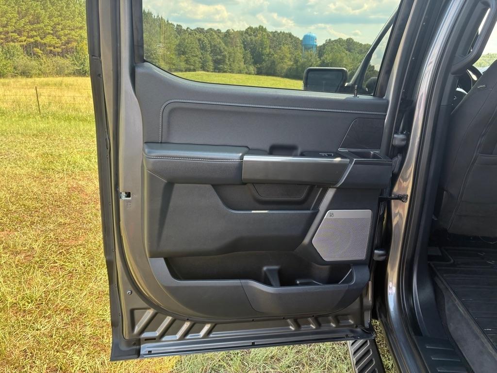 Ford F-150 Lariat 4WD SuperCrew 5.5' Box 2023