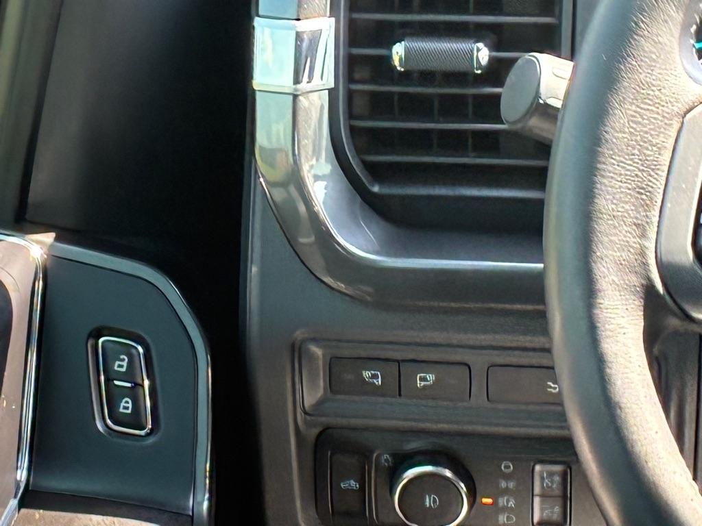 Ford F-150 Lariat 4WD SuperCrew 5.5' Box 2023