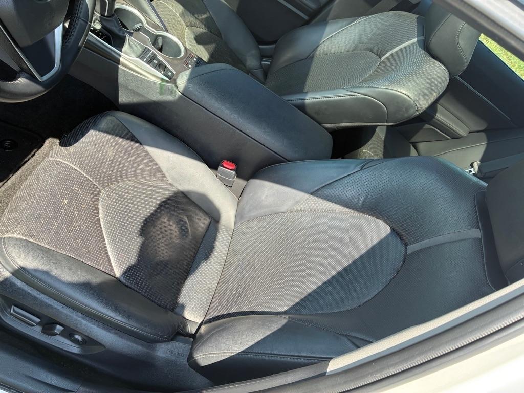 Toyota Camry XLE Auto (Natl) 2023
