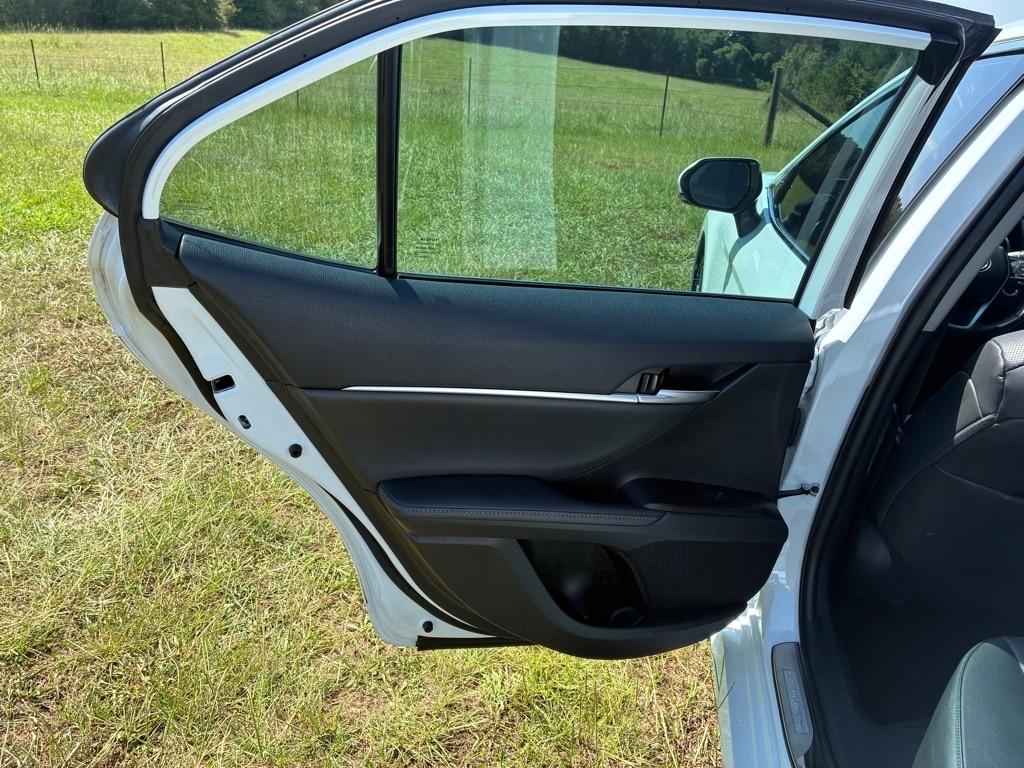 Toyota Camry XLE Auto (Natl) 2023