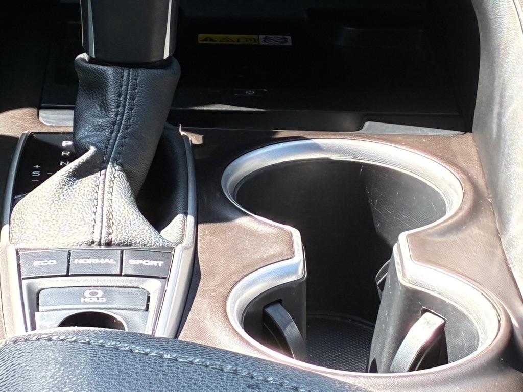 Toyota Camry XLE Auto (Natl) 2023