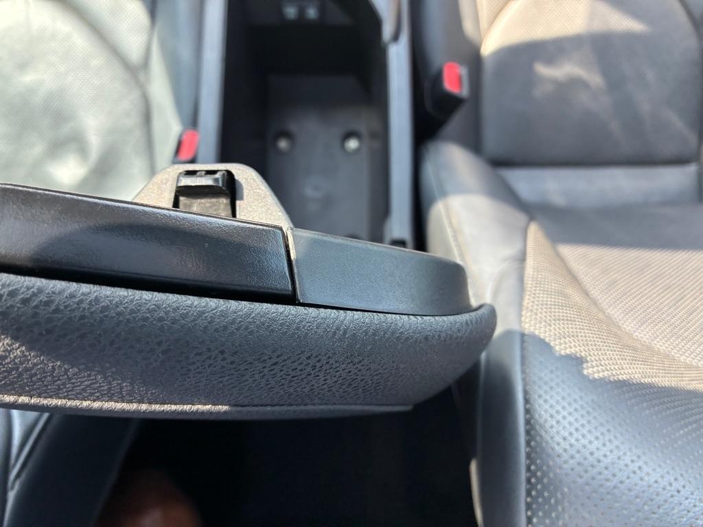 Toyota Camry XLE Auto (Natl) 2023