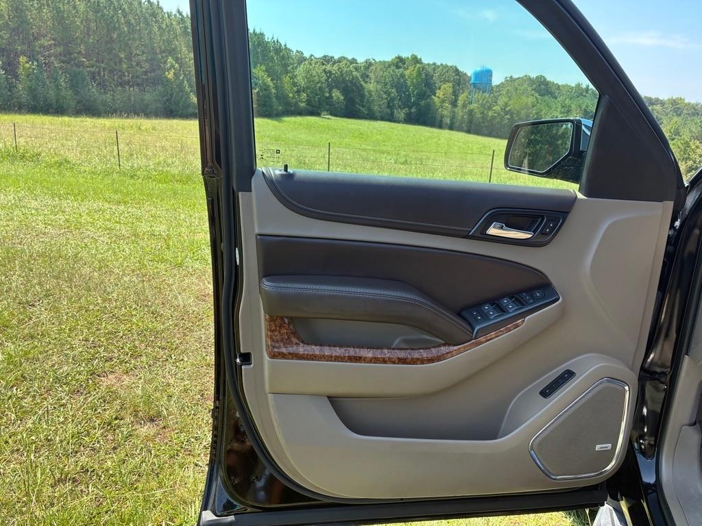 Chevrolet Suburban 4WD 4dr 1500 Premier 2019