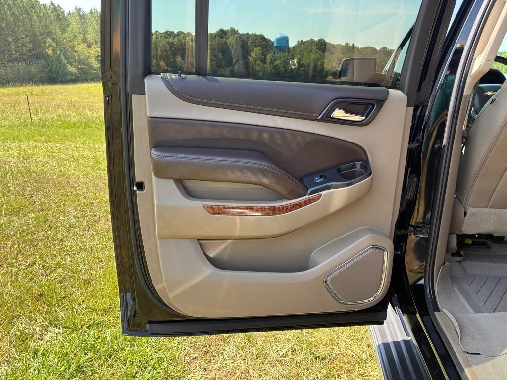 Chevrolet Suburban 4WD 4dr 1500 Premier 2019
