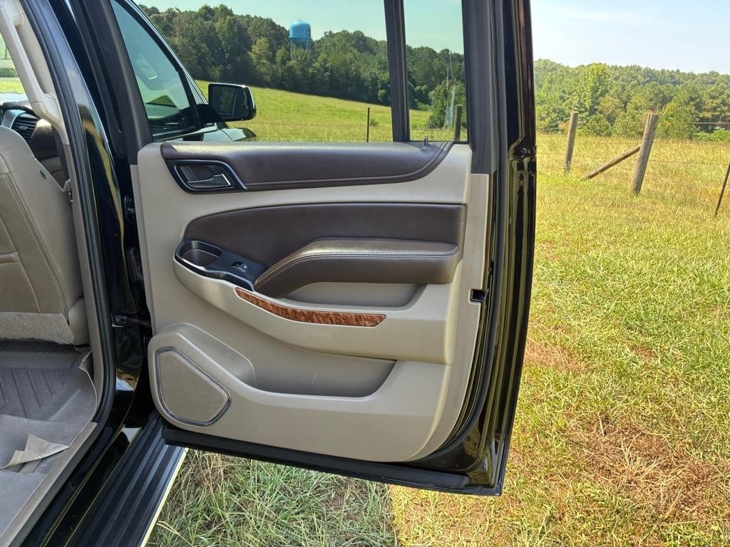 Chevrolet Suburban 4WD 4dr 1500 Premier 2019