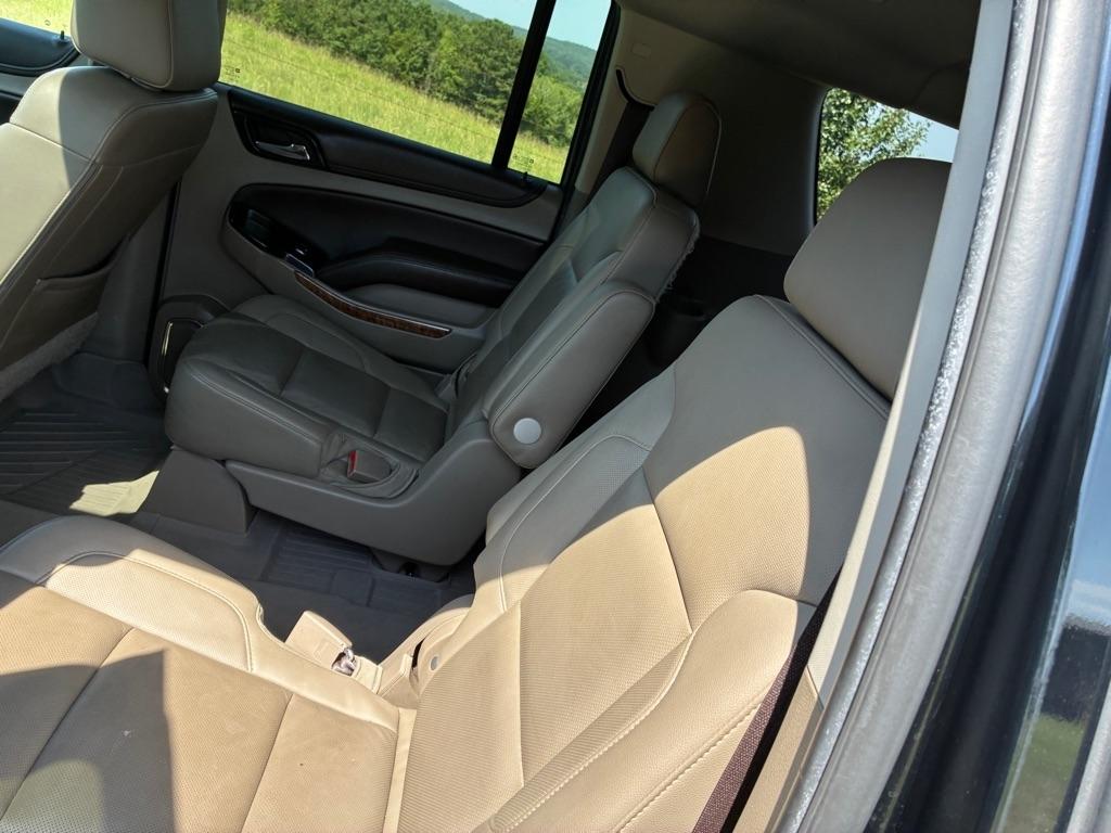 Chevrolet Suburban 4WD 4dr 1500 Premier 2019
