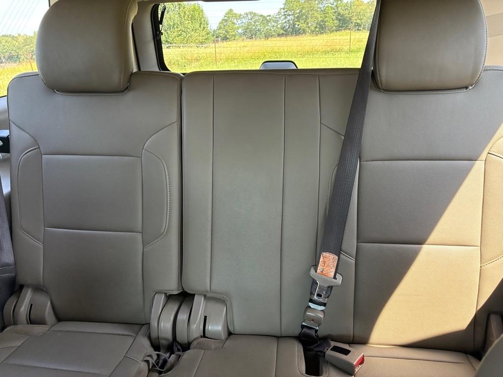 Chevrolet Suburban 4WD 4dr 1500 Premier 2019