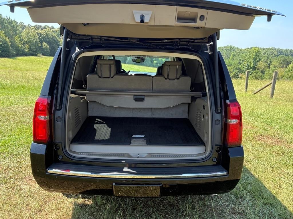 Chevrolet Suburban 4WD 4dr 1500 Premier 2019