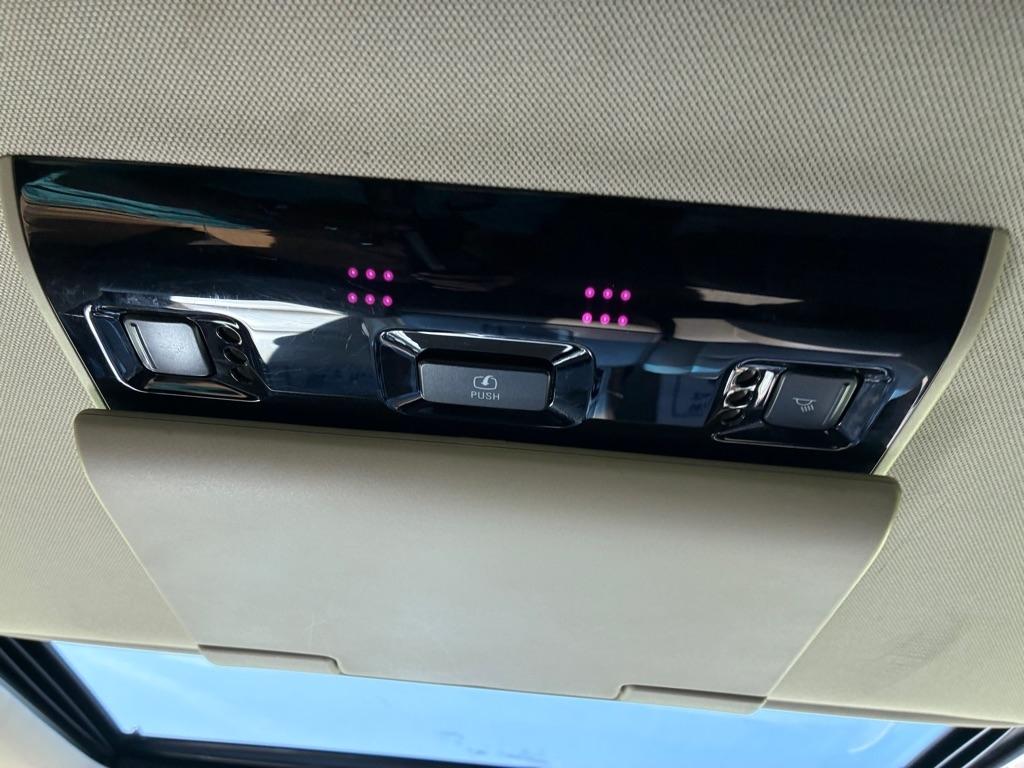 Chevrolet Suburban 4WD 4dr 1500 Premier 2019