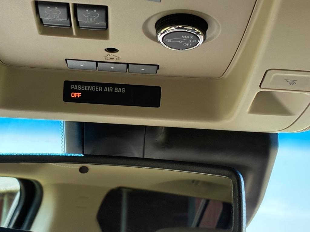 Chevrolet Suburban 4WD 4dr 1500 Premier 2019