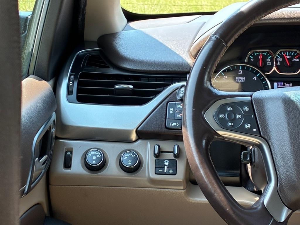 Chevrolet Suburban 4WD 4dr 1500 Premier 2019