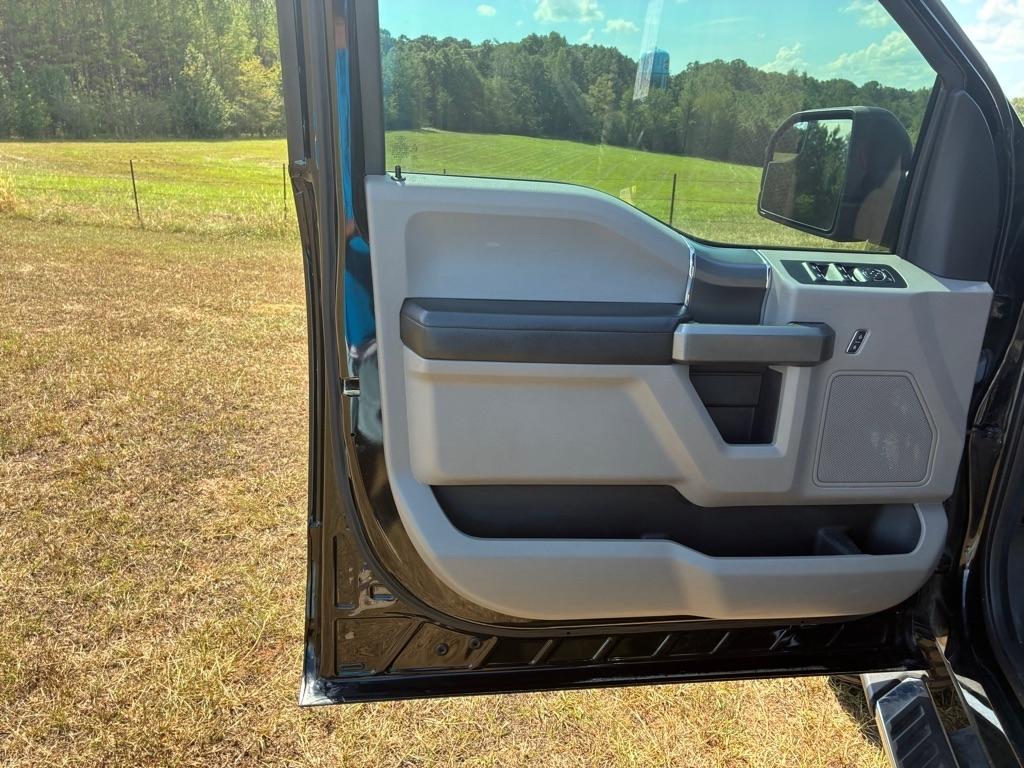 Ford F-150 4WD SuperCrew 145" King Ranch 2016