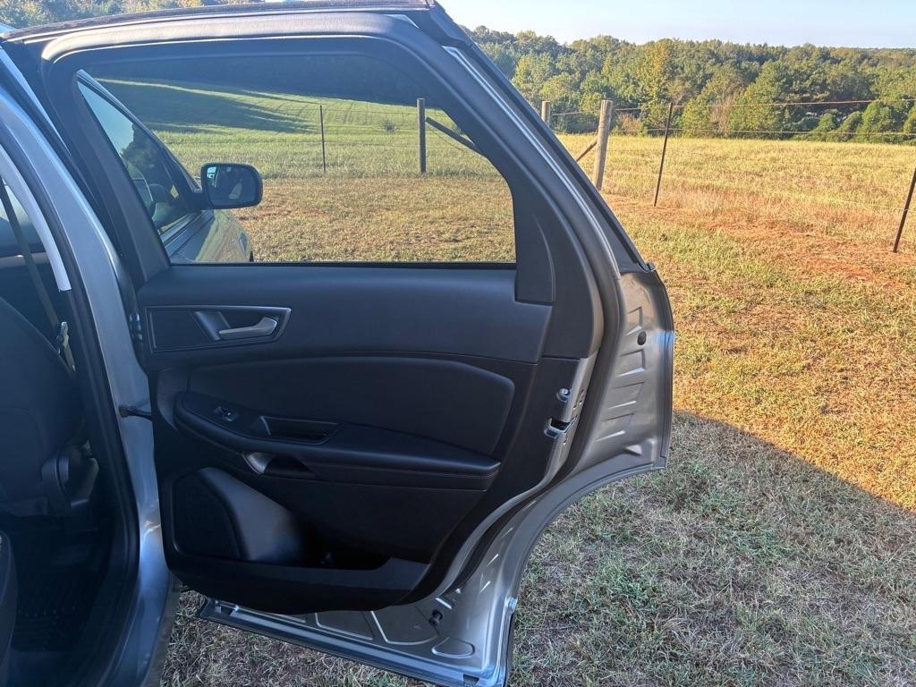 Ford Edge SE AWD 2024