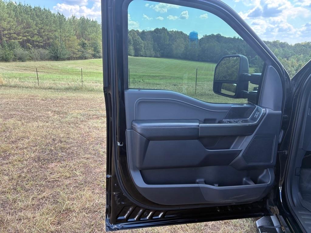 Ford F-150 XLT 4WD 2022