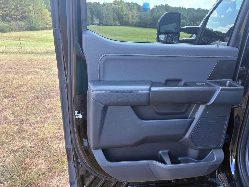 Ford F-150 XLT 4WD 2022