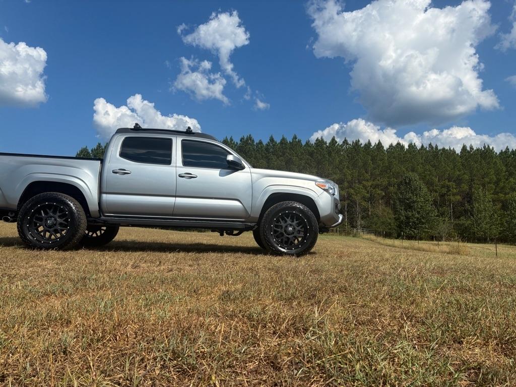 Toyota Tacoma 4WD TRD Off Road Double Cab 5' Bed V6 MT (Natl) 2021