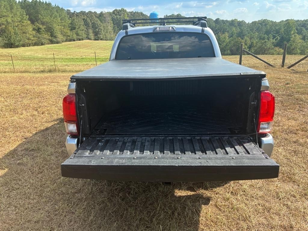Toyota Tacoma 4WD TRD Off Road Double Cab 5' Bed V6 MT (Natl) 2021