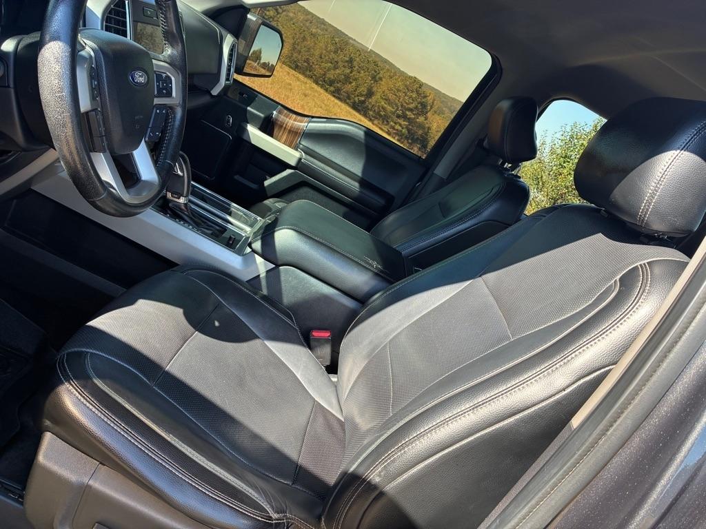 Ford F-150 2WD SuperCrew 157" Lariat 2016