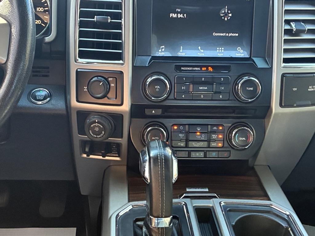 Ford F-150 2WD SuperCrew 157" Lariat 2016